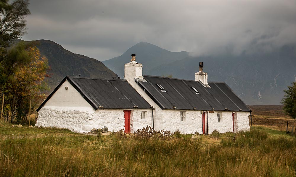 Self-catered fishing lodge accommodation, cottage in wilderness