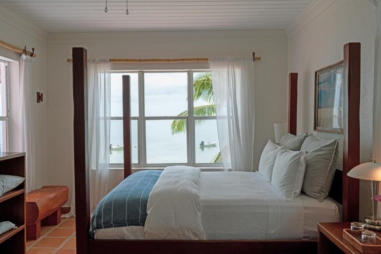 Bedroom accommodation at Bair's Lodge Bahamas