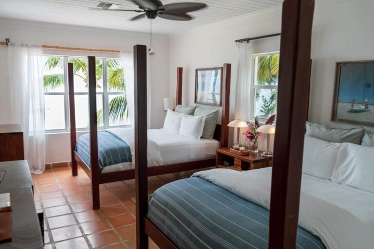 Ensuite room, Bair's Lodge Bahamas