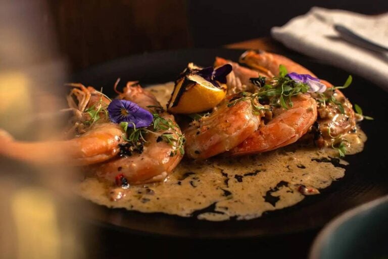 Gourmet food, prawns, Mayazul Lodge