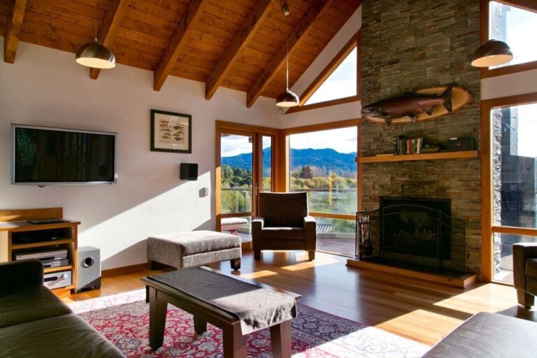 Chalet suite, Tongariro Lodge, New Zeland