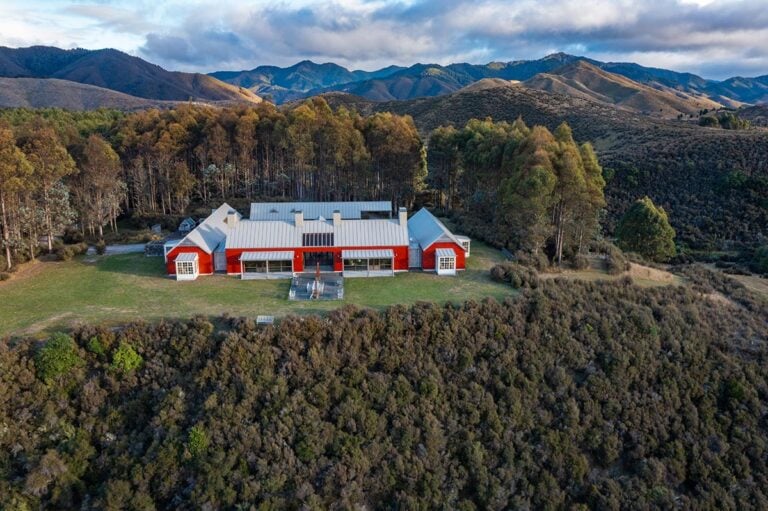 Poronui Lodge in New Zealand from the air